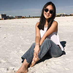 Meet your Posher, Lauren